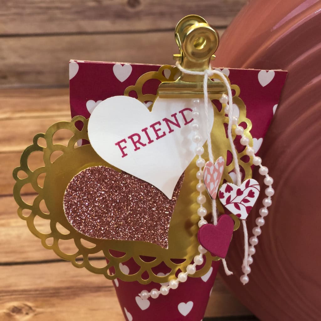 jan 16 bloomin love bundle class sour cream container j