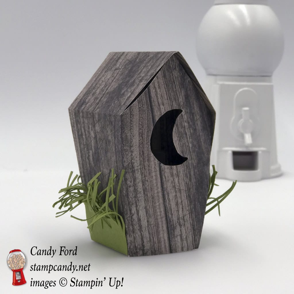 Check out this adorable outhouse made with Wood Textures DSP and Home Sweet Home Thinlits by Stampin' Up! #stampcandy