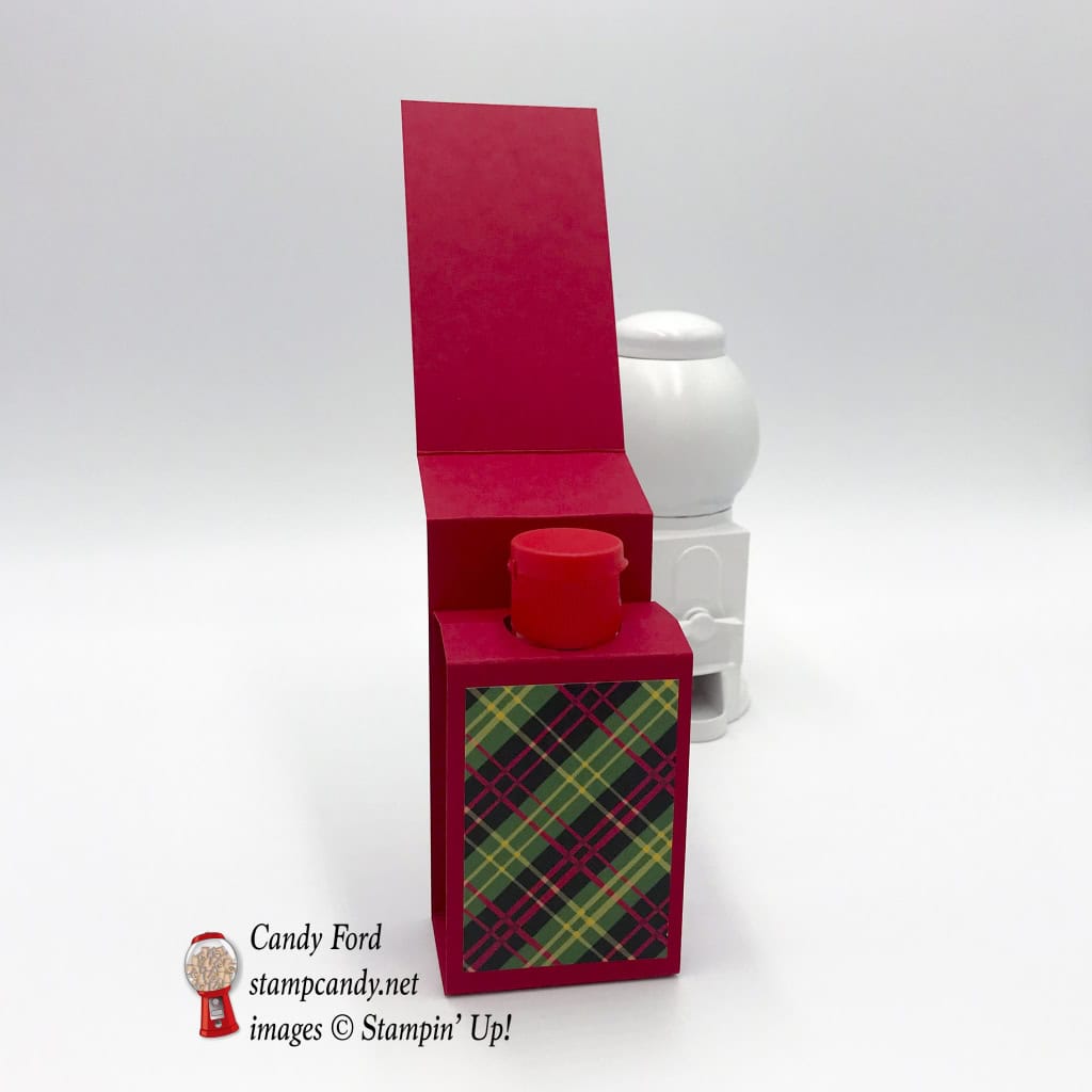 Hand Santa-tizer sanitizer Christmas gift, Christmas Around the World DSP, Iconic Christmas and Labels to Love stamp sets by Stampin' Up! #stampcandy